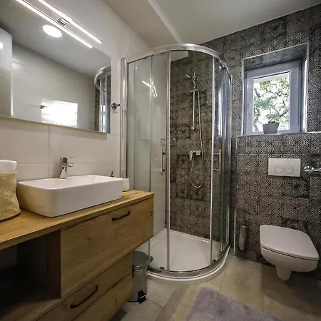 Casa Tilia * Sapjane